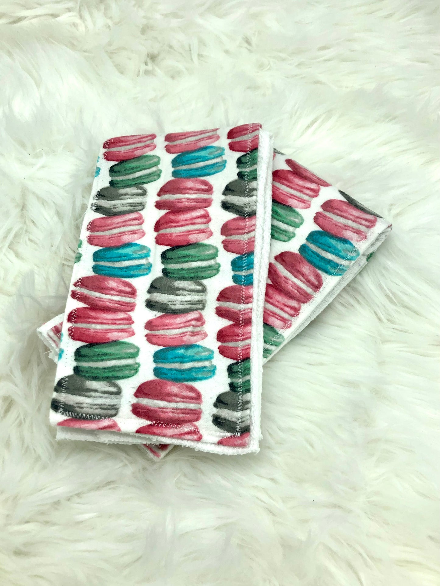 Macaroons Burp Cloth Set