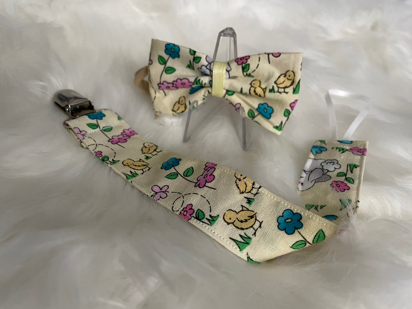 Bunny Trail- Holiday Bow and Pacifier/Toy Tether Matching Set
