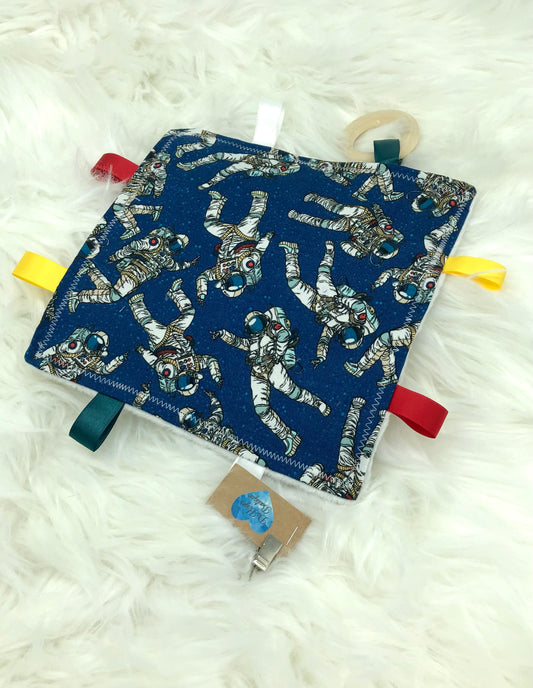 Astronauts - Crinkle Tag Sensory