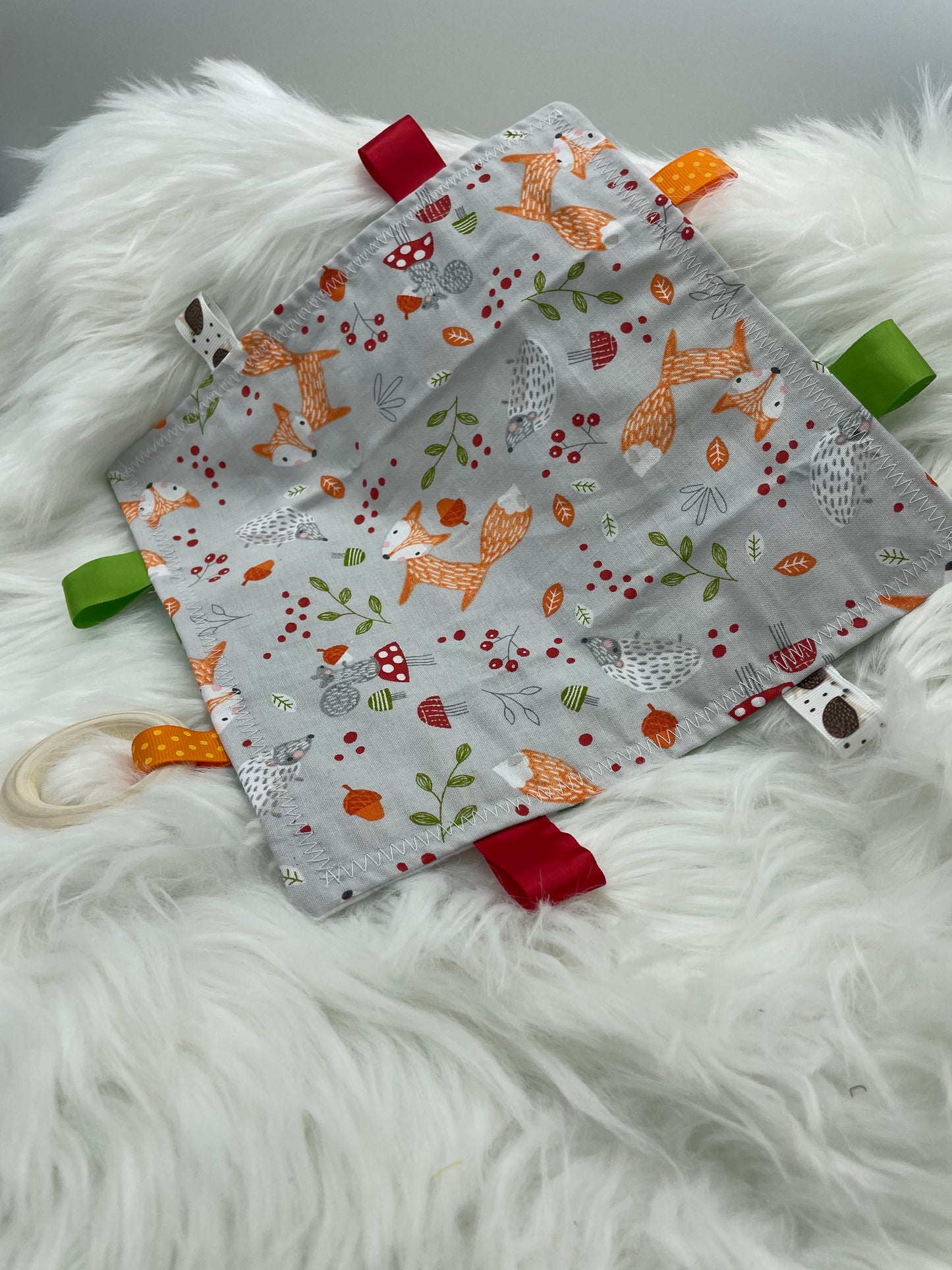 Orange Fox - Crinkle Tag Sensory