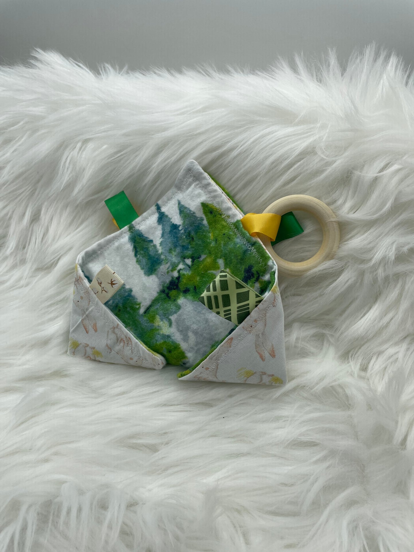 Bunny - Crinkle Tag Sensory