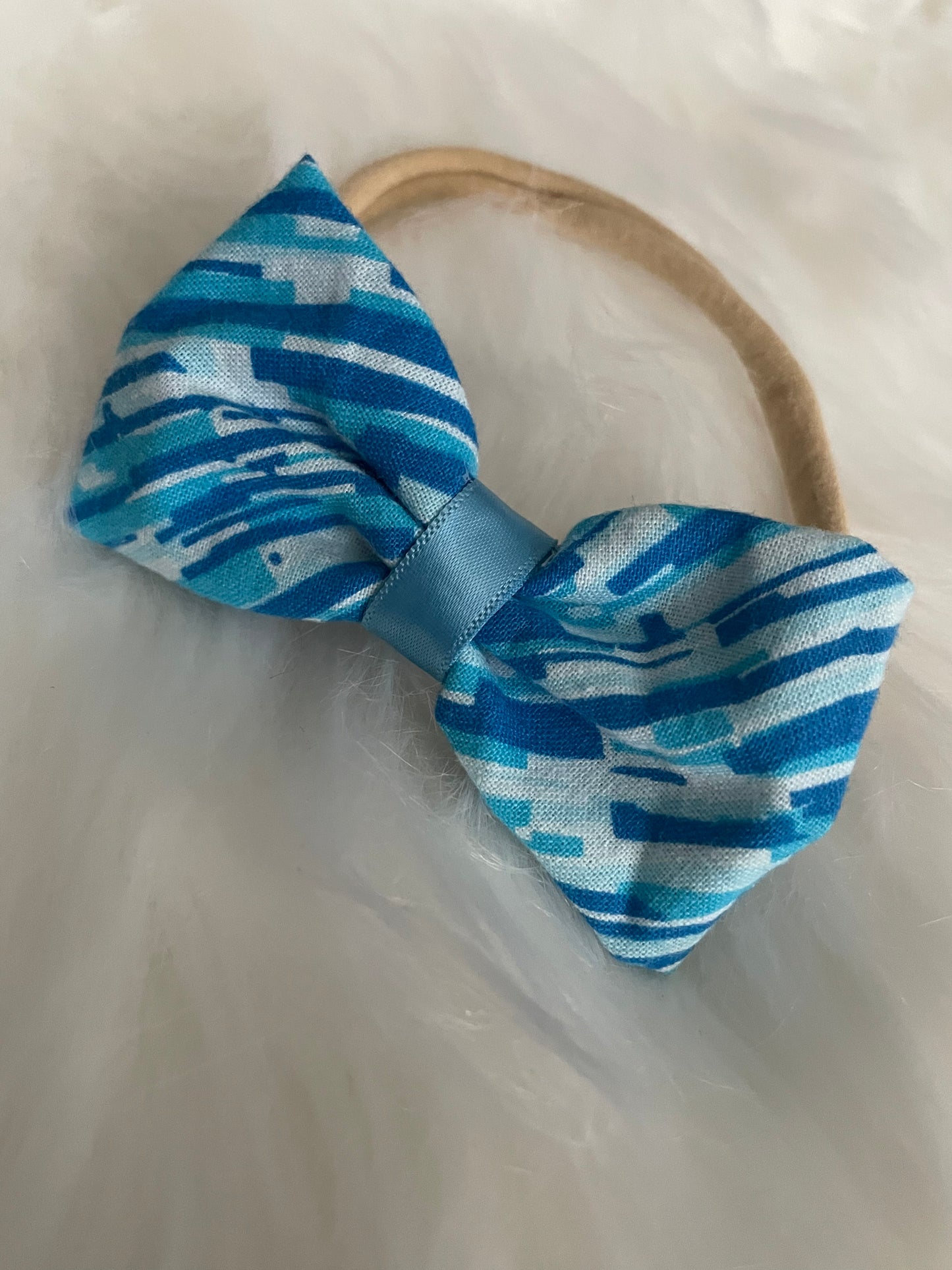 Icy Blue Stripes - Bow